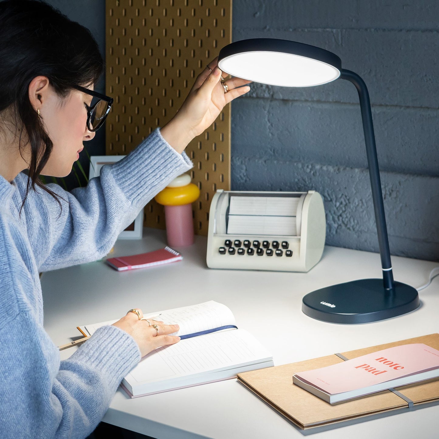 Lumie Task (Grå)