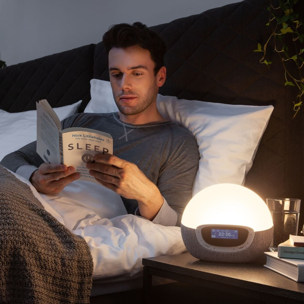 Lumie Bodyclock Shine är en riktigt bra wake-up lampa med FM-radio och flera naturljud
