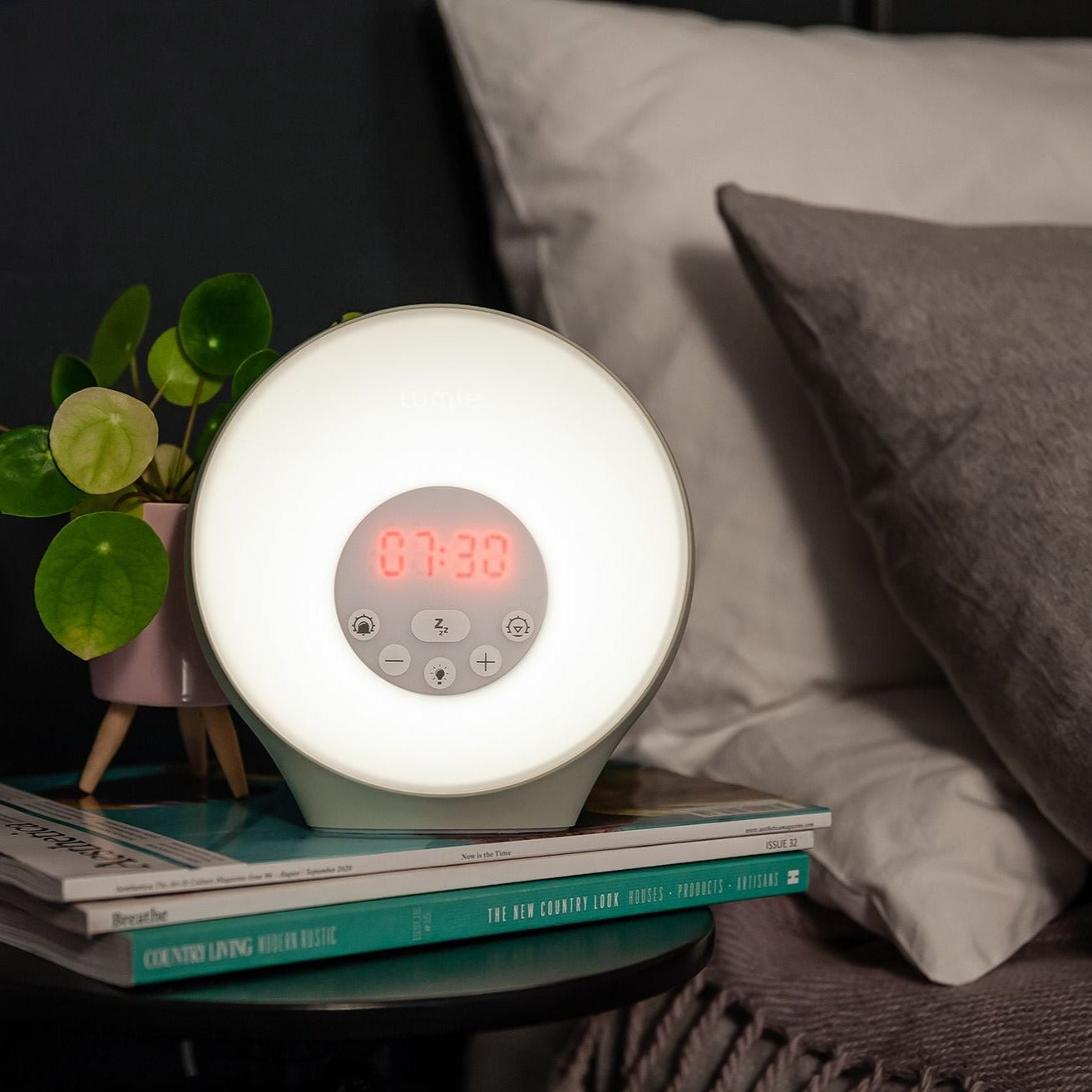 Lumie Sunrise Alarm är en prisvärd wake-up lampa som gör vad den ska